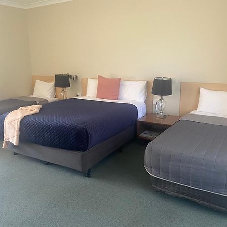 Tumbarumba Motel & Elms Restaurant Экстерьер фото