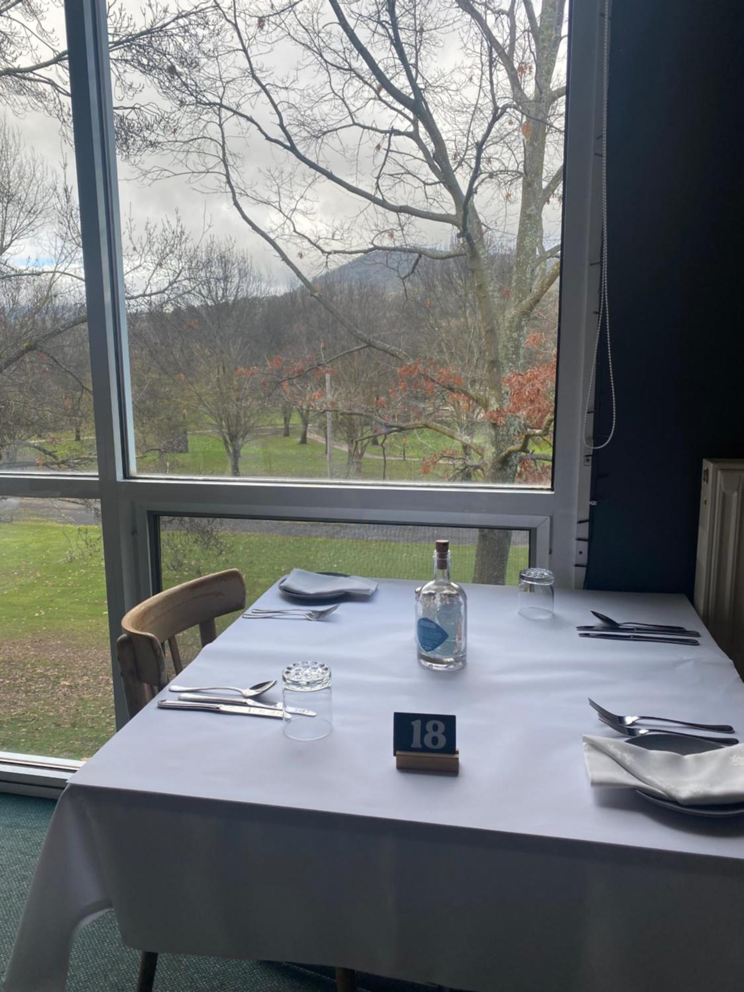 Tumbarumba Motel & Elms Restaurant Экстерьер фото